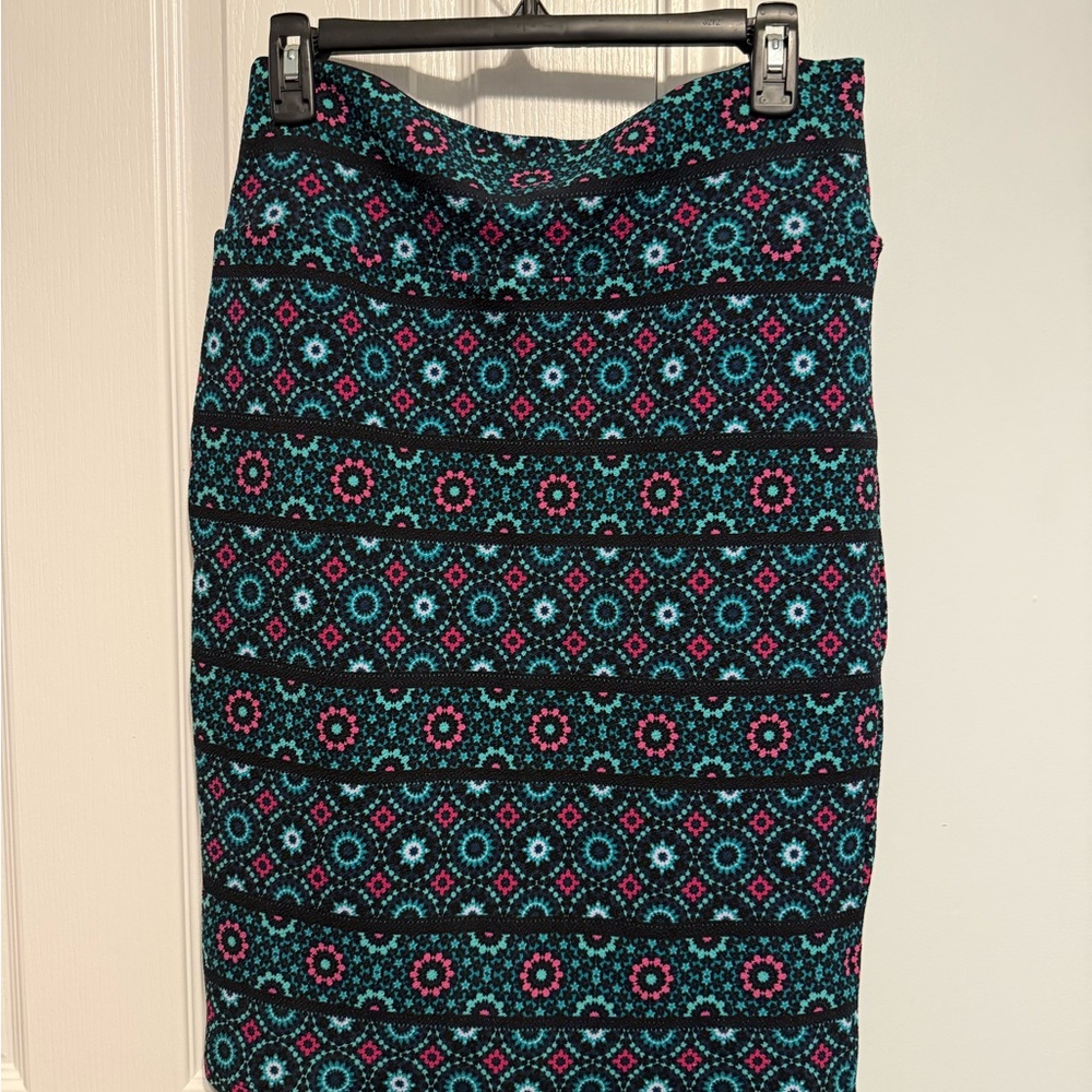 LuLaRoe Vibrant Pink and Blue Geometric Pencil Skirt